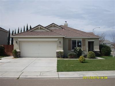 2073 Derrick Ave, Manteca, CA 95337 photo 1