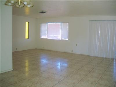 230 1st St, Gustine, CA 95322 photo 2