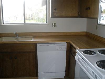 735 S Villa Ave, Willows, CA 95988 photo 3