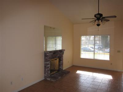 545 Sears Dr, Patterson, CA 95363 photo 4