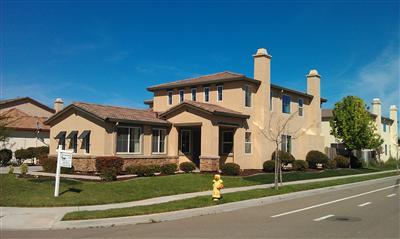 102 Paint Way, Patterson, CA 95363 photo 2