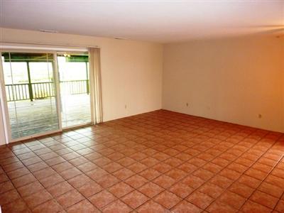 12424 E Harney Ln, Lodi, CA 95240 photo 5