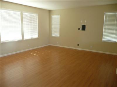 622 Otis Dr, Ripon, CA 95366 photo 4