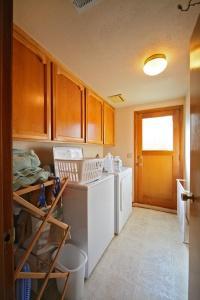 1909 Humboldt Ave, Davis, CA 95616 photo 21