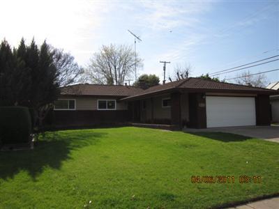 3306 Eisenhower Dr, Sacramento, CA 95826 photo 1