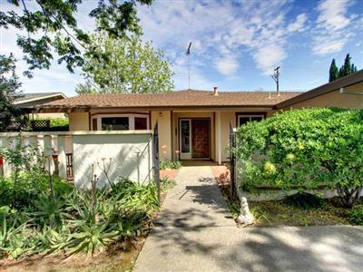 1405 Cornell Dr, Davis, CA 95616 photo 2