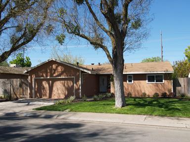 1901 Joaquin St, Modesto, CA 95350 photo 1