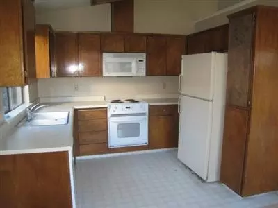 155 Hawthorne Dr, Tracy, CA 95376 photo 4