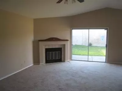 155 Hawthorne Dr, Tracy, CA 95376 photo 2
