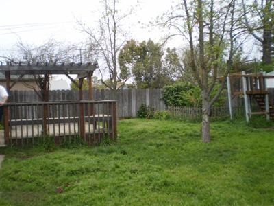 211 Palin Ave, Galt, CA 95632 photo 2
