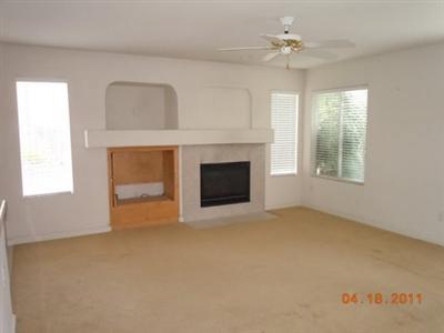 2141 Robert Gabriel Dr, Tracy, CA 95377 photo 2