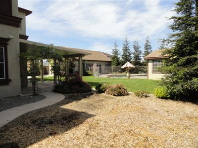 28135 Zephyr Dr, Tracy, CA 95304 photo 3