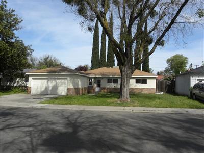 1818 Joaquin St, Modesto, CA 95350 photo 2