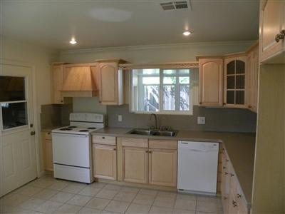 1818 Joaquin St, Modesto, CA 95350 photo 3