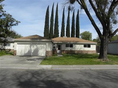 1818 Joaquin St, Modesto, CA 95350 photo 1
