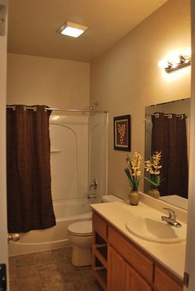 1813 Ironside Dr, Modesto, CA 95358 photo 5