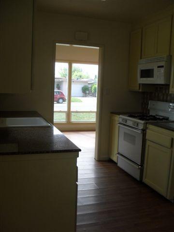 204 Cloverdale Ave, Modesto, CA 95354 photo 5