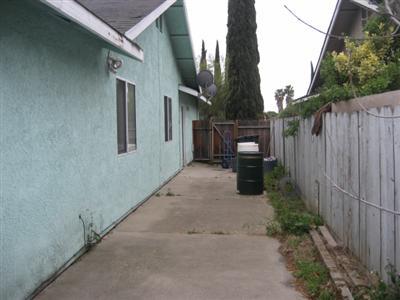 1423 Lindstrom Ave, Modesto, CA 95351 photo 13