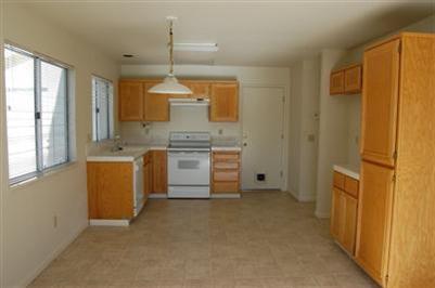213 Avila St, Tracy, CA 95376 photo 4