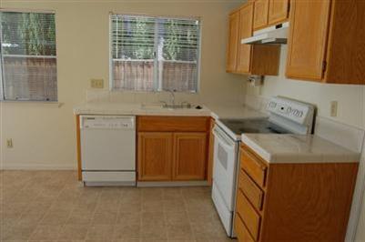 213 Avila St, Tracy, CA 95376 photo 5