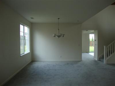 1070 Saffron Dr, Tracy, CA 95377 photo 3