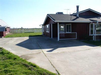 11902 E Harney Ln, Lodi, CA 95240 photo 4