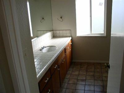 11902 E Harney Ln, Lodi, CA 95240 photo 19