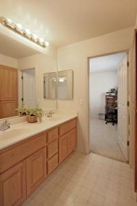 2100 Caravaggio Dr, Davis, CA 95618 photo 11