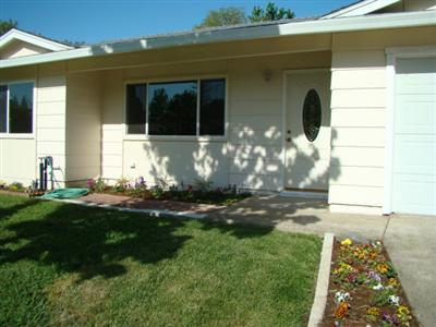 127 Perraud Dr, Folsom, CA 95630 photo 2