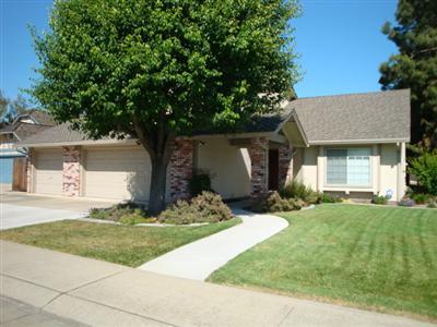 940 Spring Brook Ct, Modesto, CA 95351 photo 3