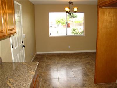 16479 Janice Pl, Lathrop, CA 95330 photo 6