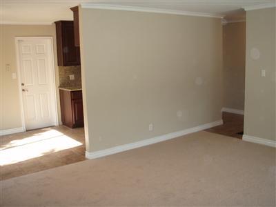 304 E Loretta Ave, Stockton, CA 95207 photo 4