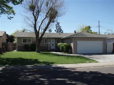 304 E Loretta Ave, Stockton, CA 95207 photo 13