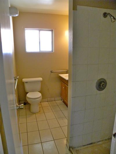 315 Poplar St, Lodi, CA 95240 photo 4