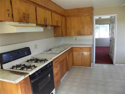 315 Poplar St, Lodi, CA 95240 photo 5