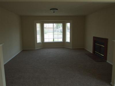 321 Cardiel, Firebaugh, CA 93622 photo 4