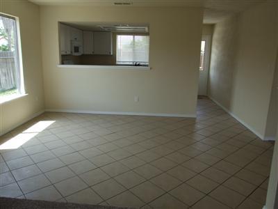 321 Cardiel, Firebaugh, CA 93622 photo 5