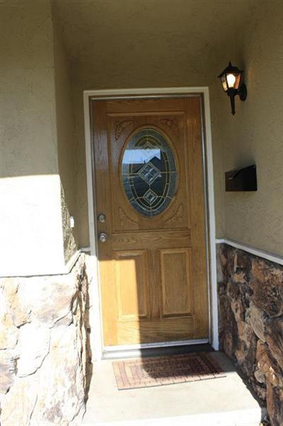 419 Vine St, Manteca, CA 95337 photo 2