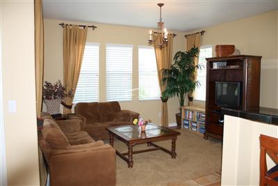 4368 Roxbury Dr, Tracy, CA 95377 photo 2