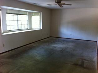 1921 Innsbrook Dr, Modesto, CA 95350 photo 2