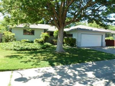 883 Parklin Ave, Sacramento, CA 95831 photo 1