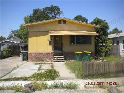 329 E Hampton St, Stockton, CA 95204 photo 1