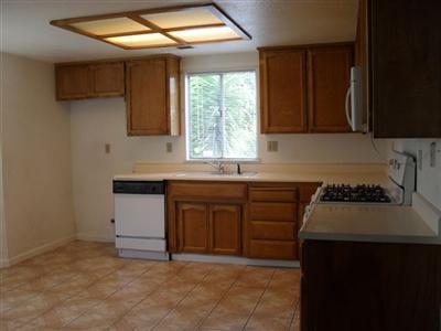 1725 Walpole Dr, Modesto, CA 95358 photo 4