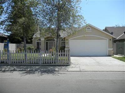 1020 Lombardy Dr, Modesto, CA 95351 photo 1