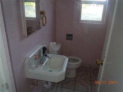 619 N Broadway, Turlock, CA 95380 photo 5