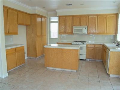 1829 Hyde Park Ln, Manteca, CA 95336 photo 5