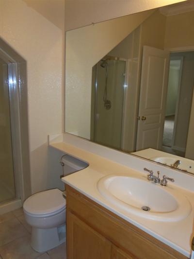 1829 Hyde Park Ln, Manteca, CA 95336 photo 4