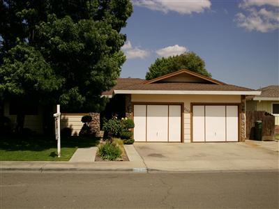 2080 Peace Way, Turlock, CA 95382 photo 1
