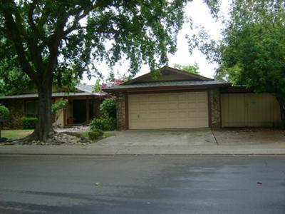 704 Barringham Ln, Modesto, CA 95350 photo 1