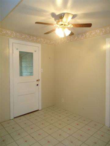 404 Palm Ave, Modesto, CA 95350 photo 3